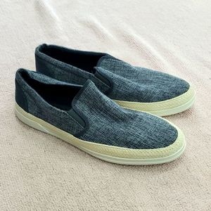 💥50% sale💥Express slip ons sz10 #1346B